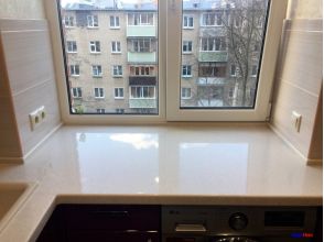 Подоконники из искусственного камня для окна