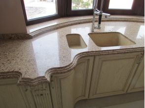 Подоконник из искусственного камня под заказ