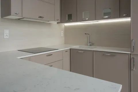 Belenco 4123kashmerawhite2 — кварцевый агломерат