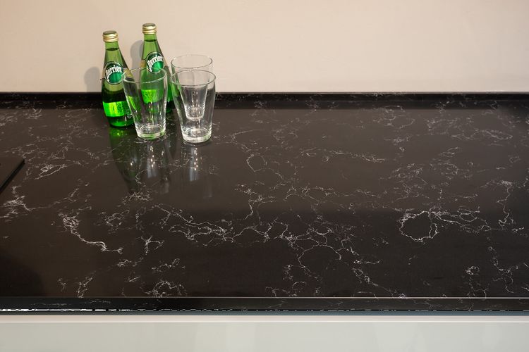 SmartQuartz P4 Negro Imperial