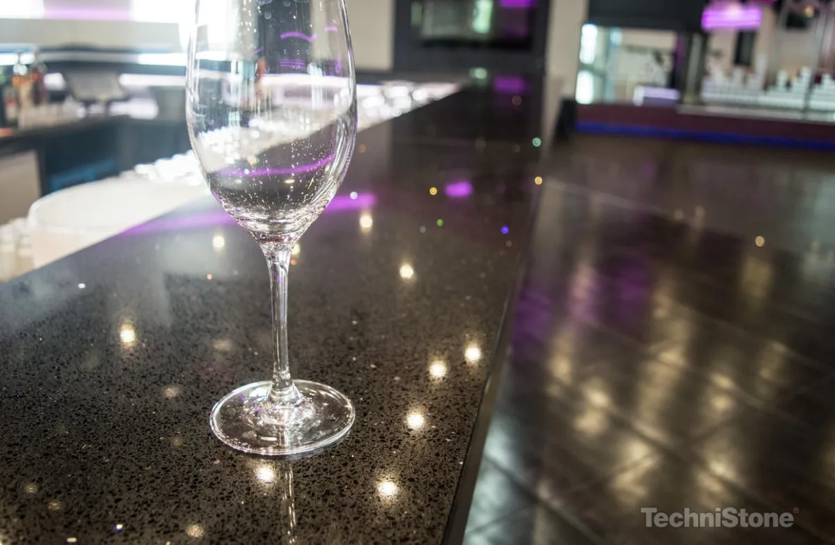 Technistone 2brilblack7